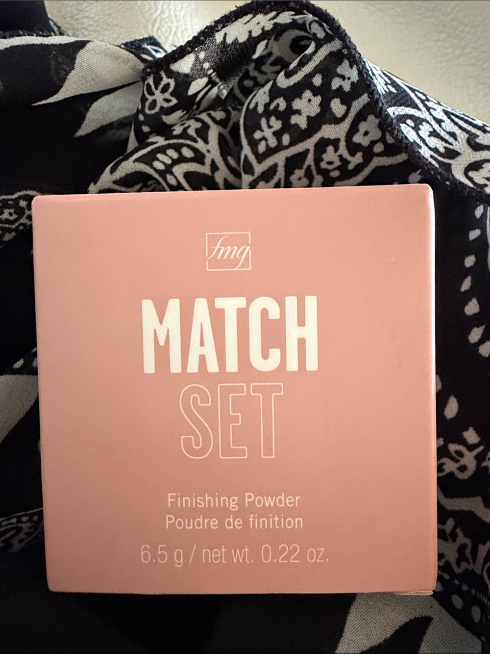 Avon Match Set Finishing Powder - Pink Packaging